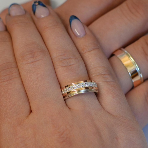 Пара обручок