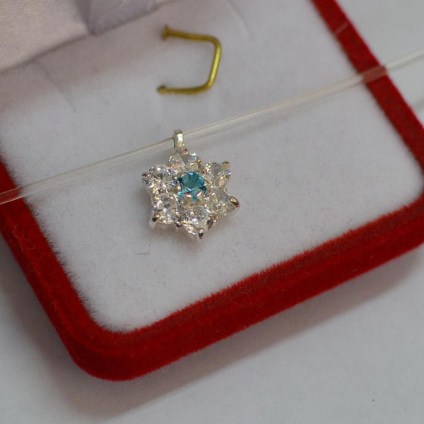 Підвіска на лісці "Ромашка"