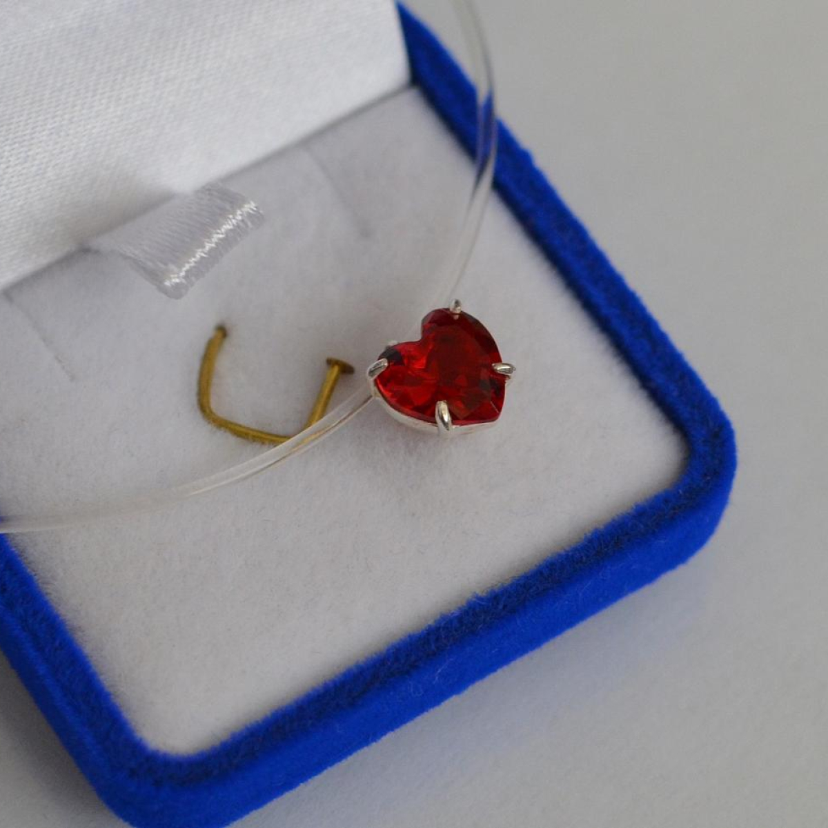 Підвіска срібна серце на лісці