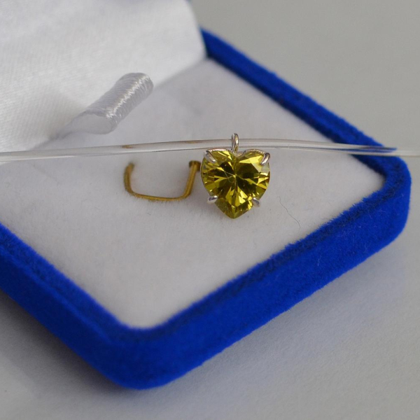 Підвіска срібна серце на лісці