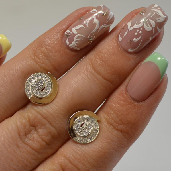 Срібні сережки-гвоздики