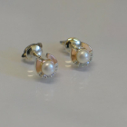 Сережки гвоздики з жемчугом