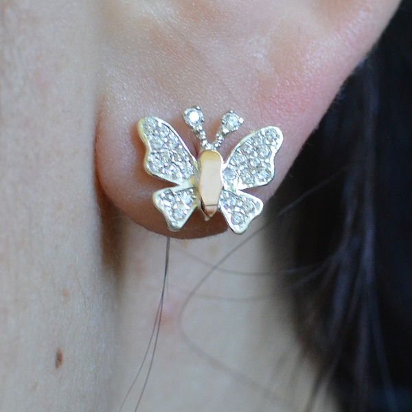 Сережки-гвоздики бабочки