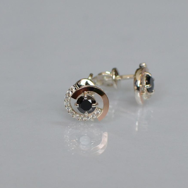 Сережки гвоздики