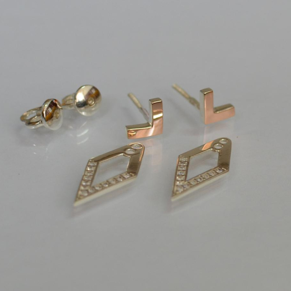 Срібні сережки-гвоздики