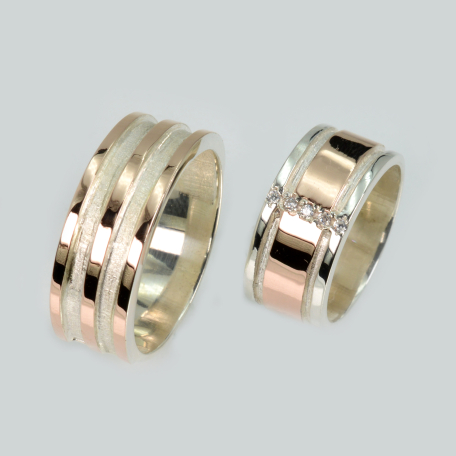 Пара серебряных обручальных колец