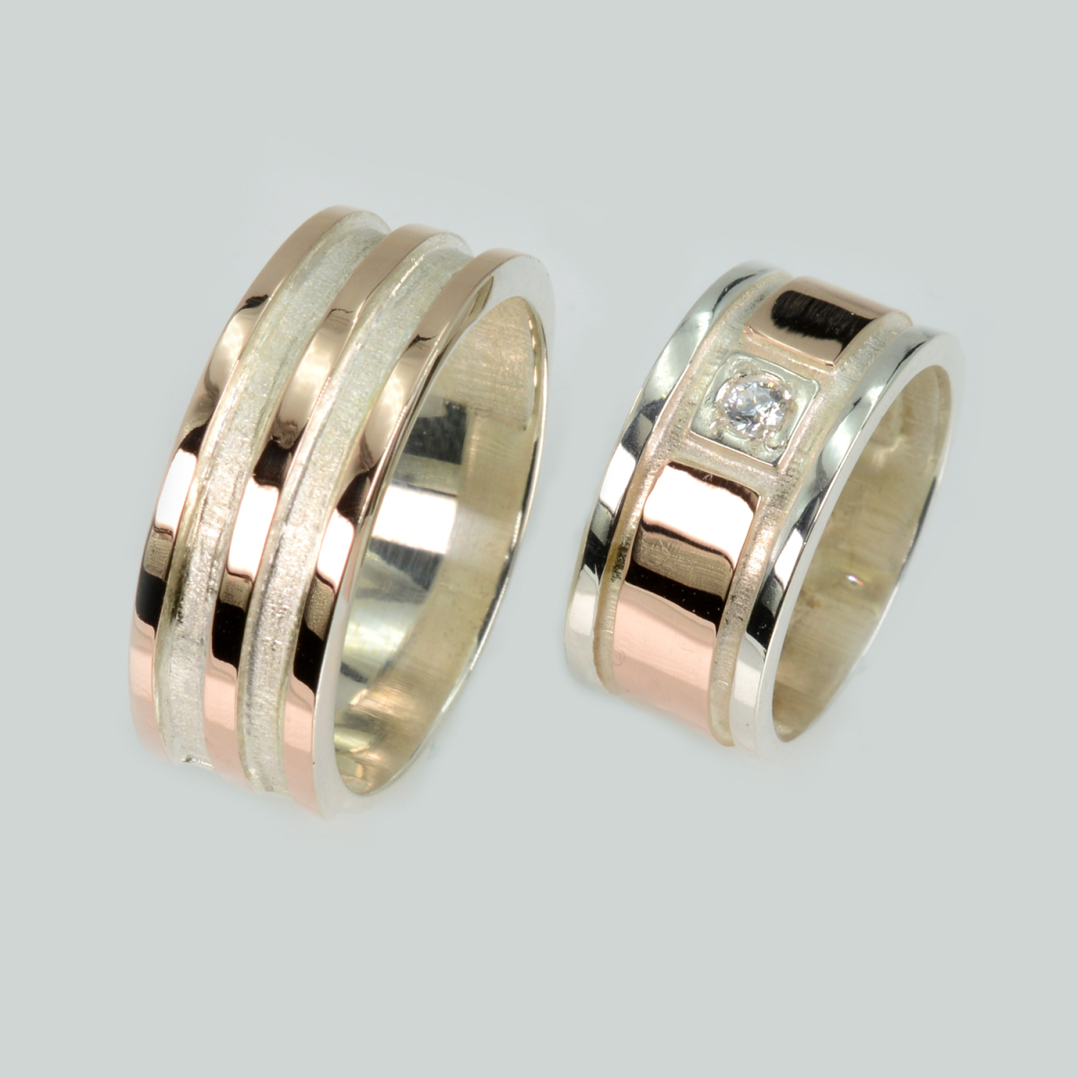 Пара обручок зі срібла