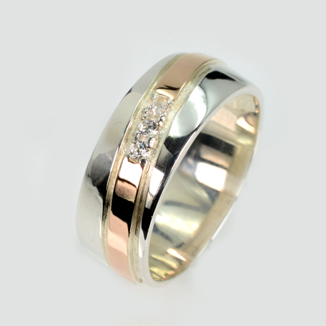 Обручальное кольцо из серебра