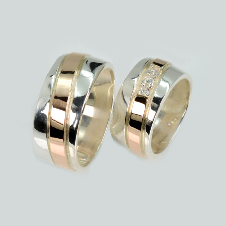 Пара серебряных обручальных колец