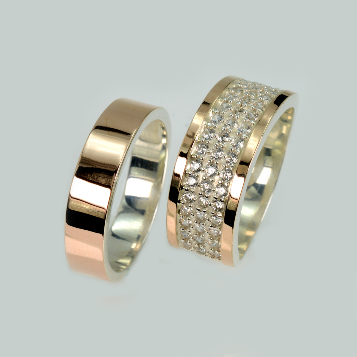 Пара срібних обручок