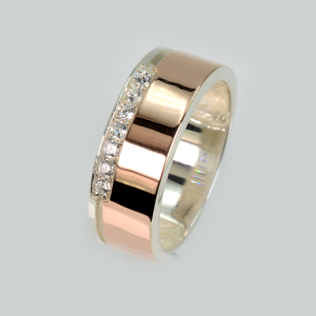 Серебряное обручальное кольцо с золотом