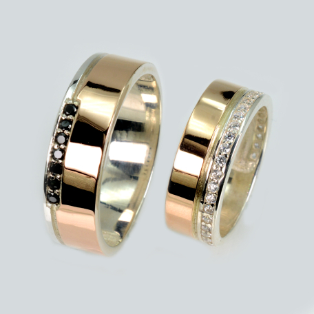 Пара обручок зі срібла та золота