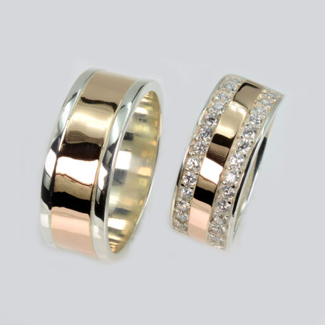 Пара серебряных обручальных колец