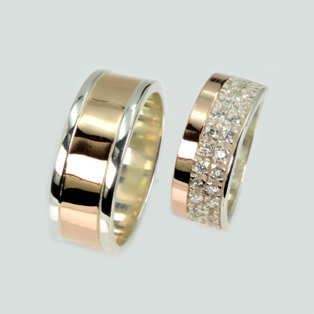 Пара серебряных обручальных колец