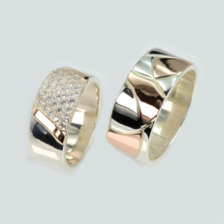 Пара обручок зі срібла та золота