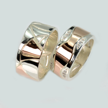 Пара обручок зі срібла та золота