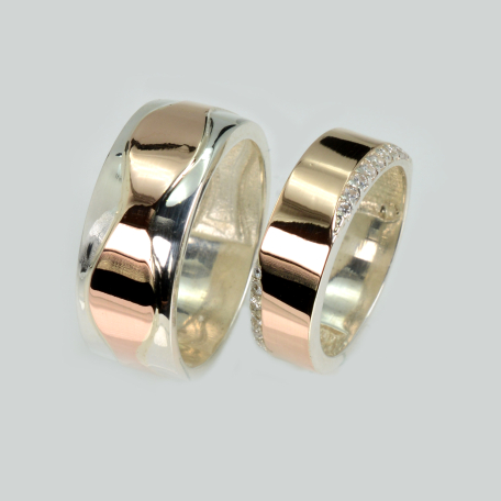 Пара обручок зі срібла та золота