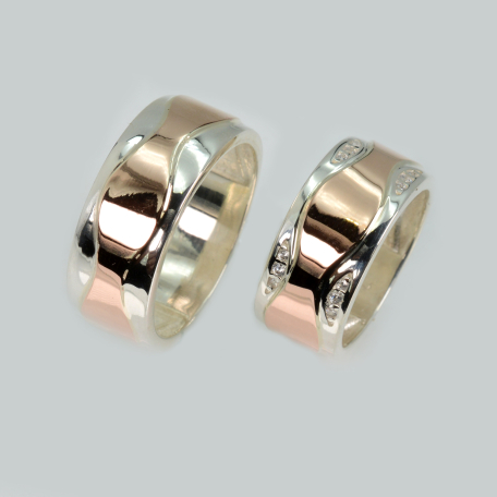 Пара обручальных колец из серебра и золота