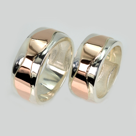 Пара срібних обручок з пластинами золота