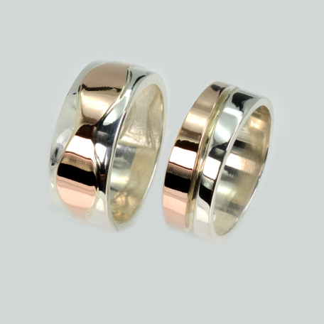 Пара обручок зі срібла та золота