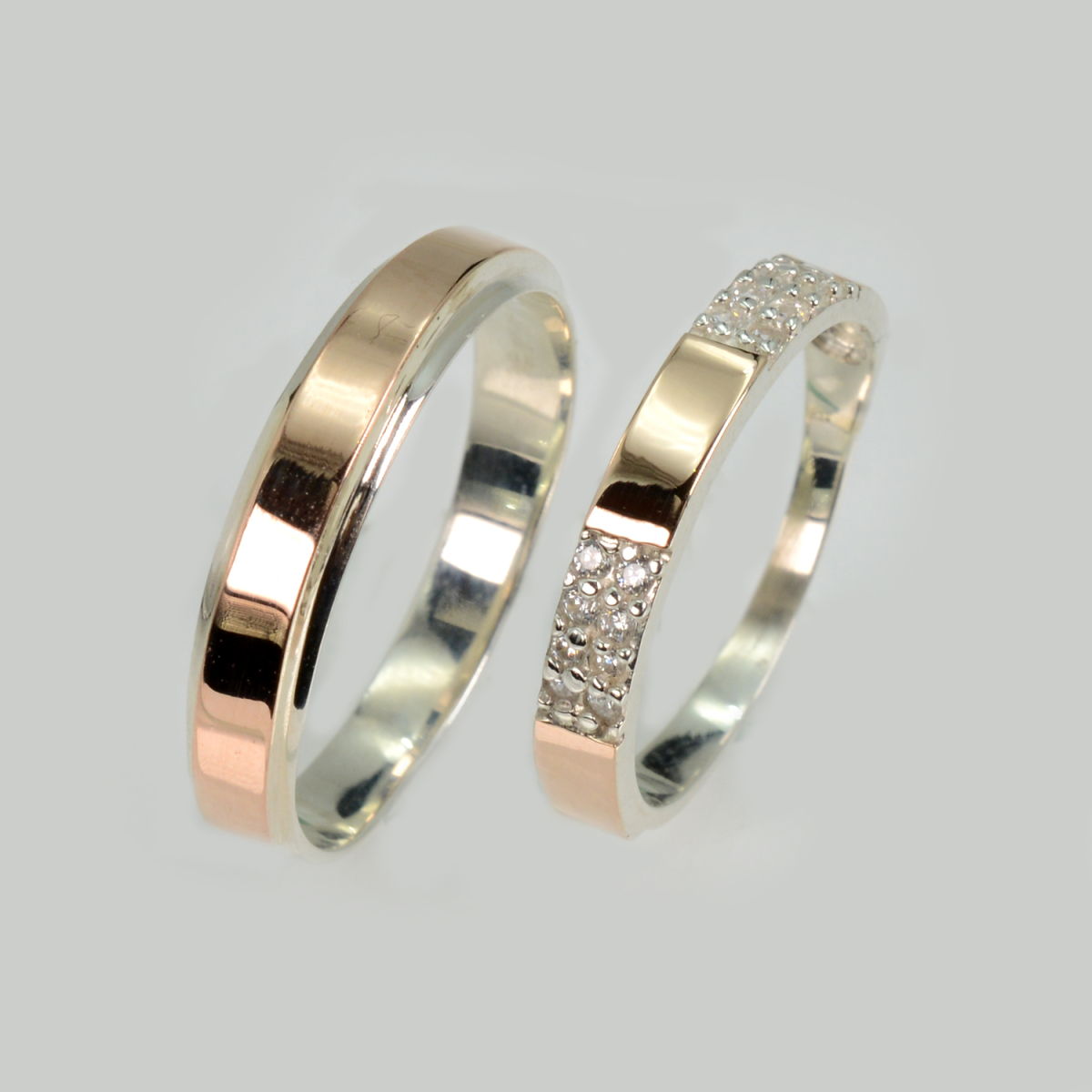 Пара срібних обручок