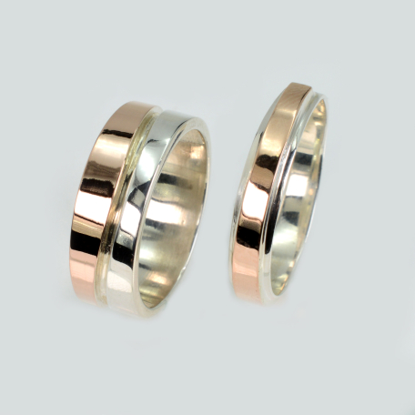 Пара серебряных обручальных колец