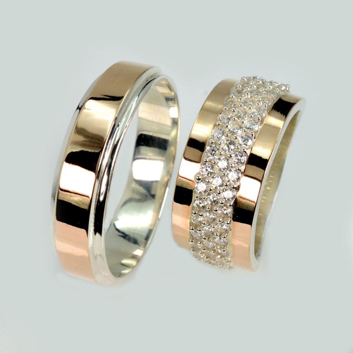 Пара обручок зі срібла