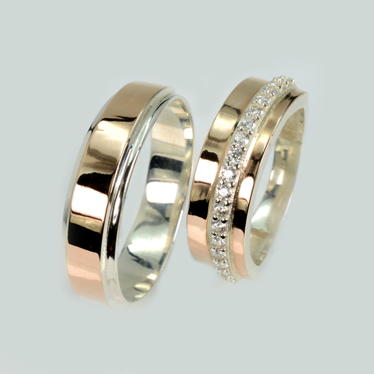 Пара срібних обручок