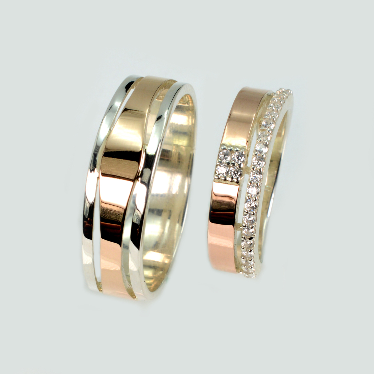 Пара срібних обручок з пластинами золота