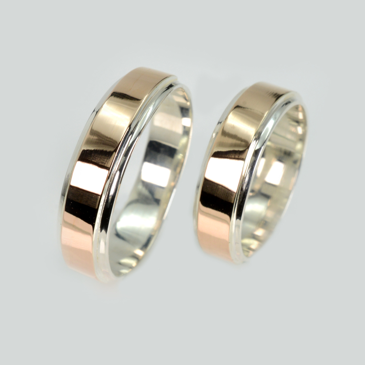 Пара обручок