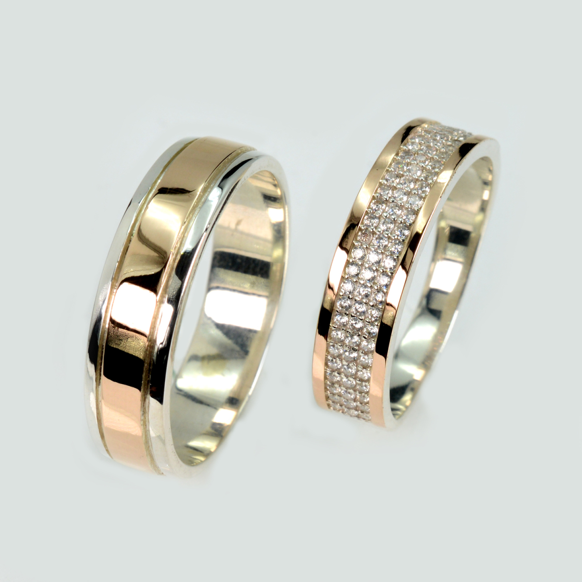 Пара срібних обручок з пластинами золота