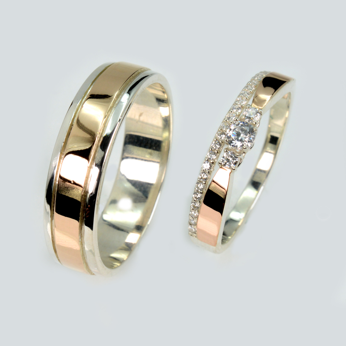 Пара срібних обручок з пластинами золота