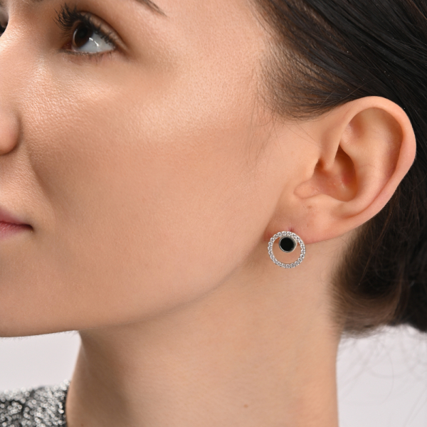 Серебряные серьги с ониксом