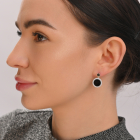 Серьги-гвоздики из серебра с ониксом