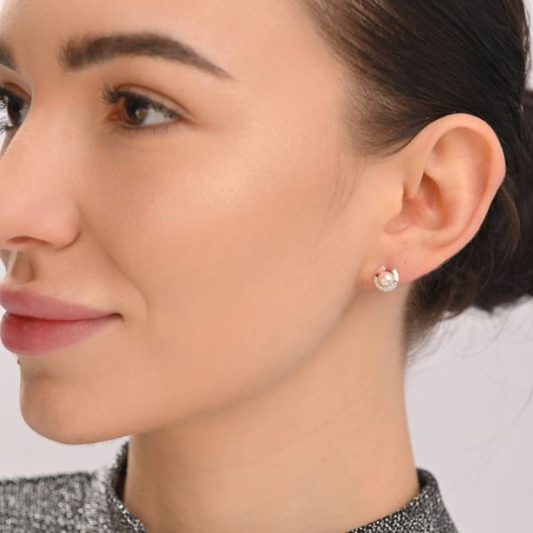 Серьги гвоздики с жемчугом