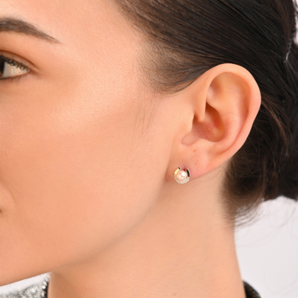 Серьги гвоздики с жемчугом