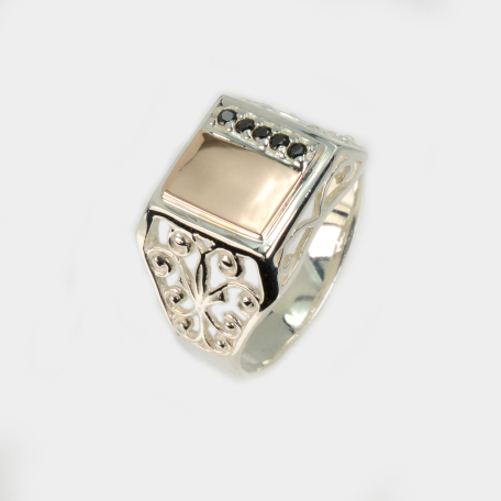 Срібний перстень