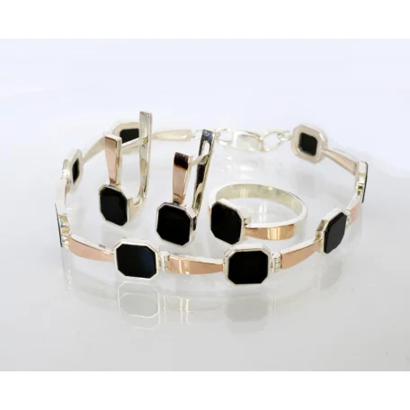 Срібний набір(браслет, сережки,каблучка) з оніксом