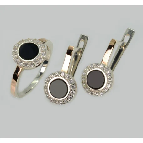 Срібний комплект( сережки та каблучка) з оніксом