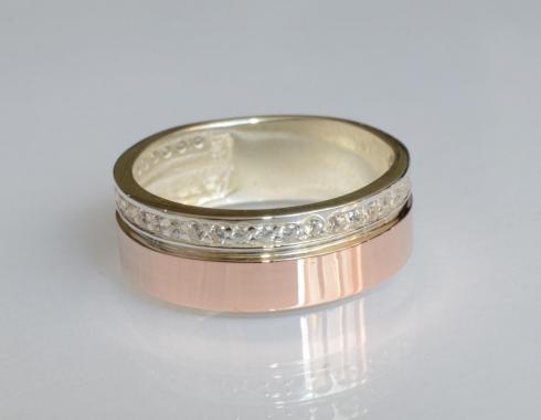 Обручальное кольцо серебро с золотом
